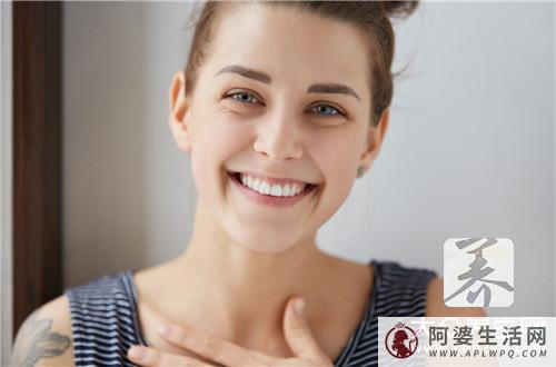 女性乳头颜色变深的原因是什么？