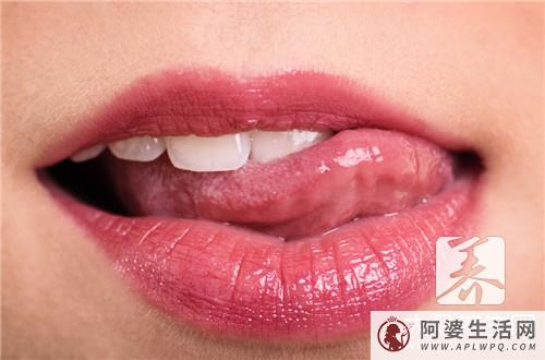 女性唇毛多是什么原因造成的？唇上的体毛多怎么办？