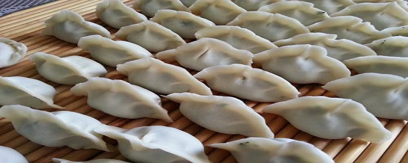 包饺子用冷水还是温水和面 包饺子和面用什么水