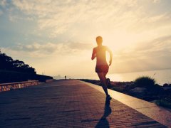 跑步腿酸怎么缓解,运动后肌肉酸痛怎么恢复
