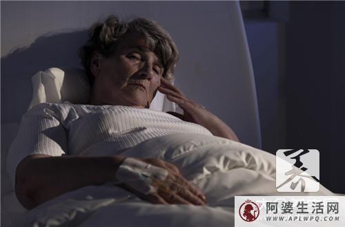 女性更年期睡不着吃什么中药