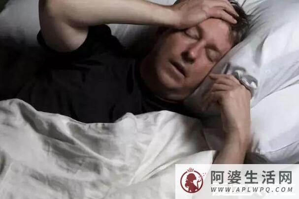 晚上睡觉出汗是什么原因男人，除了天气热做噩梦还可能是肾虚了