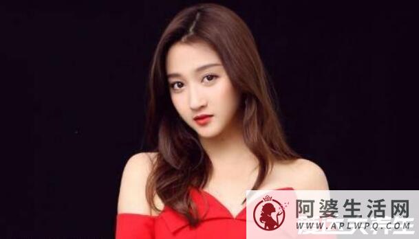 什么是女人味，她有着最吸引男人的4大特质