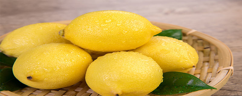 柠檬是碱性食物，适合栽培在冬暖夏凉的亚热带地区