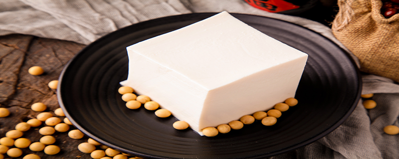 无锡名厨刘俊英发明的镜箱豆腐，吃多了会提高痛风的发作几率
